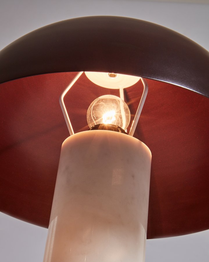 KAVE HOME Zorione bordlampe - hvid marmor og brun metal