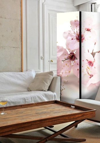 ARTGEIST Cherry Blossom rumdeler - Lyserd blomstermotiv (172x135)