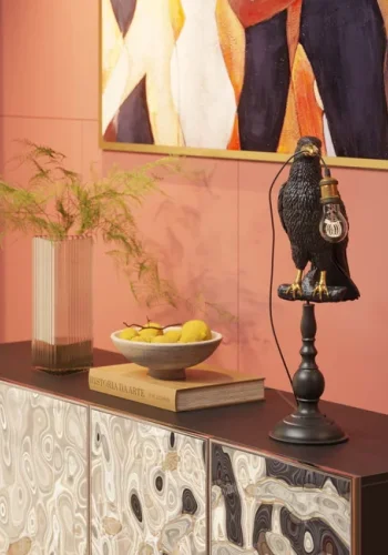 KARE DESIGN Animal Sitting Crow bordlampe - sort polyresin og guld aluminium (H:61cm)