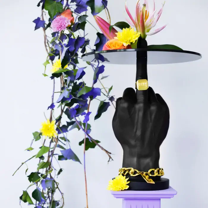 BOLD MONKEY Fother Mucker sidebord, rund - sort glas og harpiks (40)