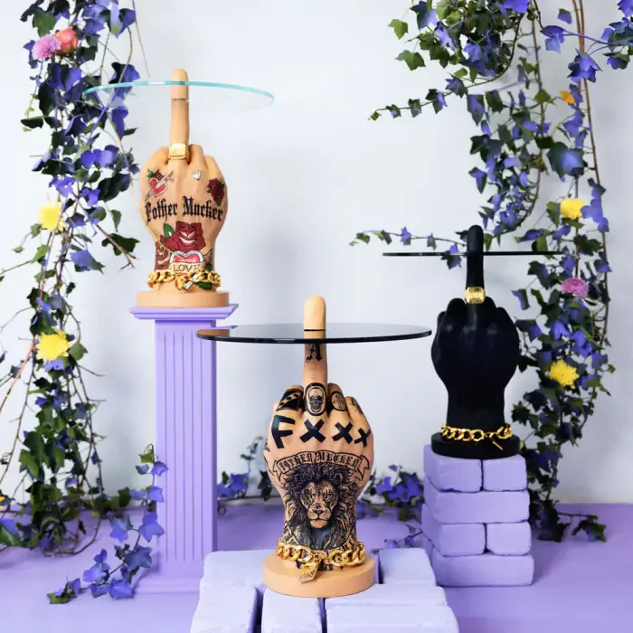 BOLD MONKEY Fother Mucker sidebord, rund - glas og guld/multifarvet harpiks (40)