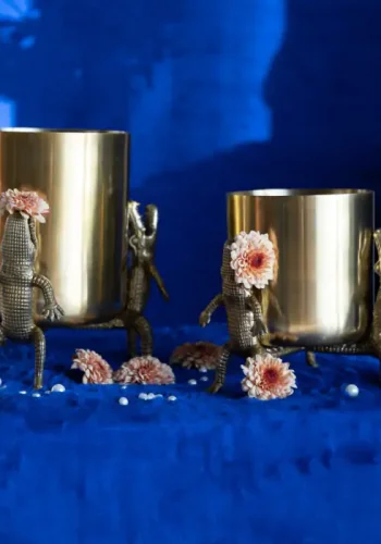 BOLD MONKEY Surrounded by crocodiles vase L, rund - guld aluminium (H:32)