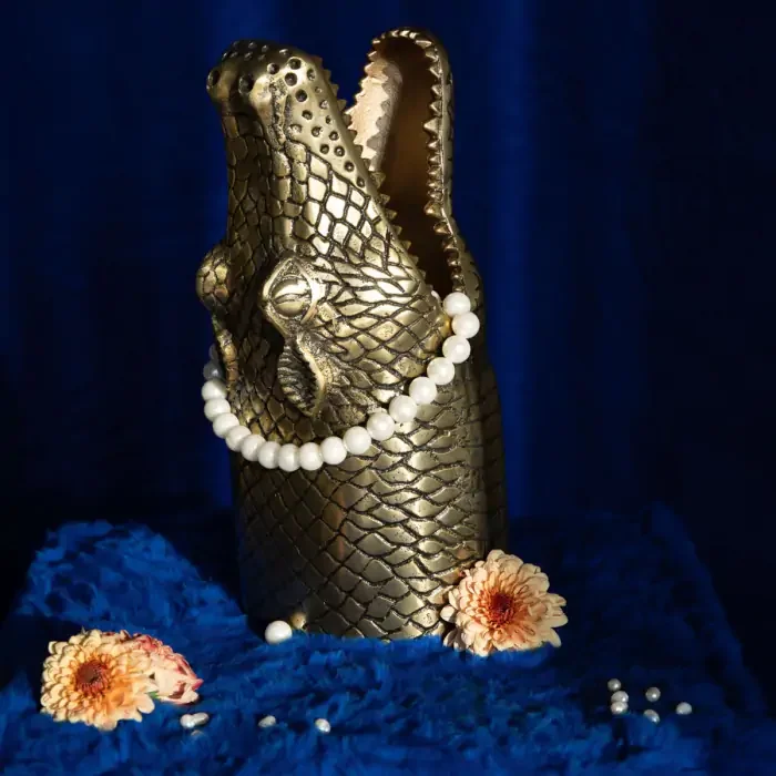 BOLD MONKEY See You Later Alligator vase - guld aluminium (H:35)