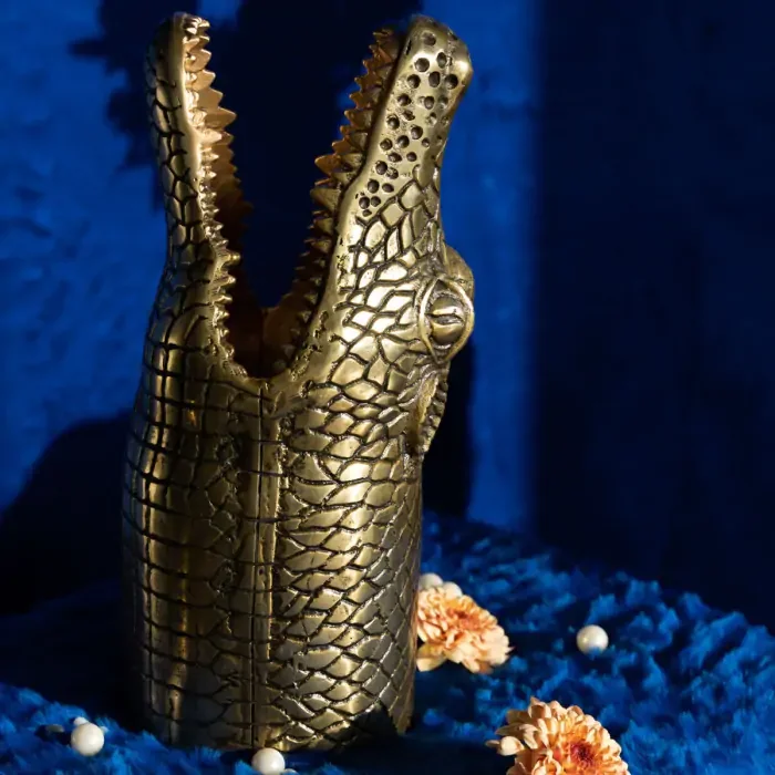 BOLD MONKEY See You Later Alligator vase - guld aluminium (H:35)