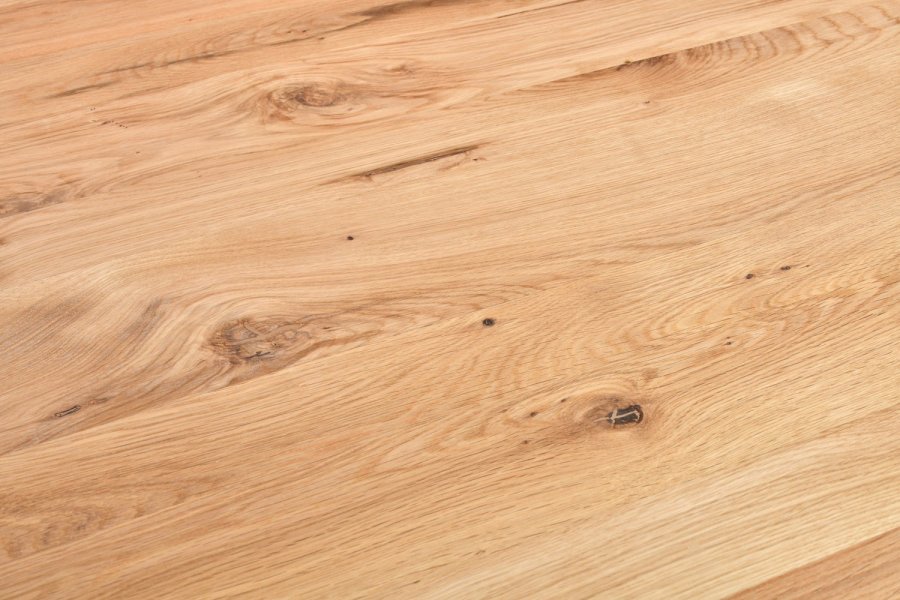 Rektangulrt Sam spisebord m. naturlig kant - massivt egetr, olieret (200x90)