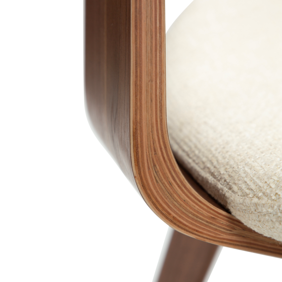 DANFORM Buckle spisebordsstol - matteret mandel boucléstof m. glimmer og valnd brun tr