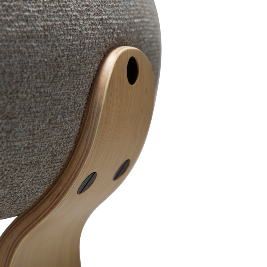 DANFORM Buckle spisebordsstol - pebble earth boucléstof og hvidkalket egetr