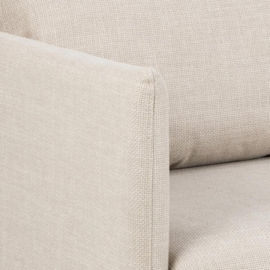 ACT NORDIC Milly 2 pers. sofa med chaiselong, vendbar - beige stof og natur gummitr