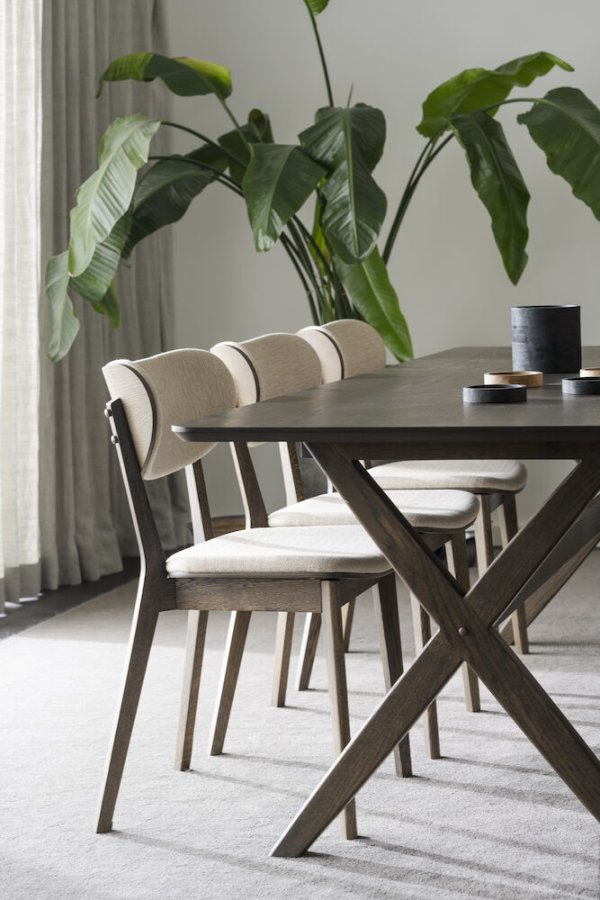 ROWICO Kato spisebordsstol - beige stof og brun eg