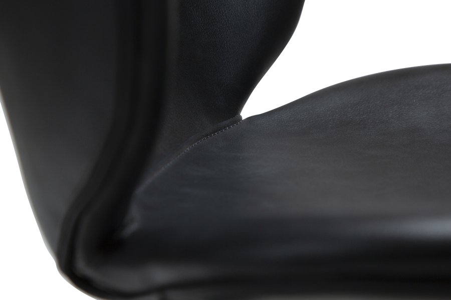 DANFORM Cloud spisebordsstol - Ravn sort kunstlder og sort stl