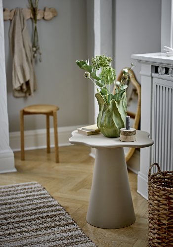 BLOOMINGVILLE Soller sidebord, organisk - natur aluminium (56x43)