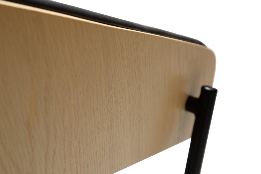 DANFORM Crib spisebordsstol, m. armln - Ravn sort kunstlder/hvidkalket egetrsfinér/sort stl