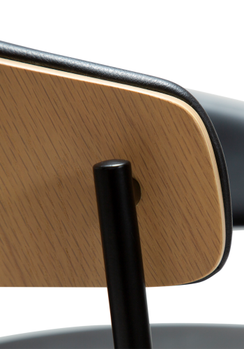 DANFORM Crib counterstol, m. armln, rygln - Ravn sort kunstlder/hvidkalket egetrsfinér/sort stl