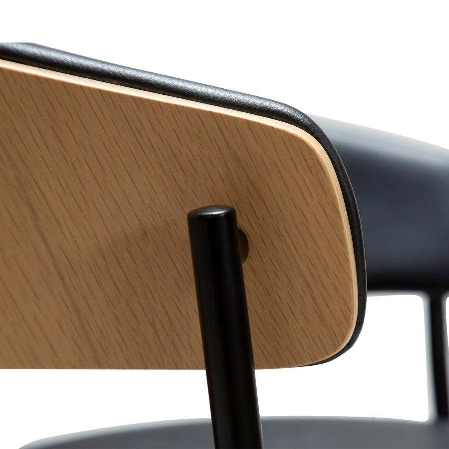 DANFORM Crib counterstol, m. armln, rygln - Ravn sort kunstlder/hvidkalket egetrsfinér/sort stl