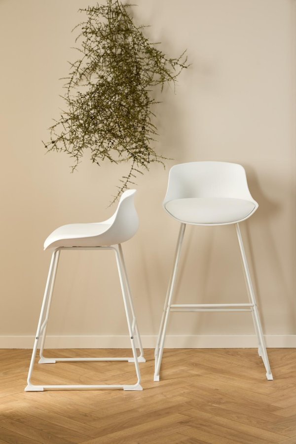 ACT NORDIC Tina barstol, m. rygln og fodsttte - hvid PU/polypropylen og hvid stl