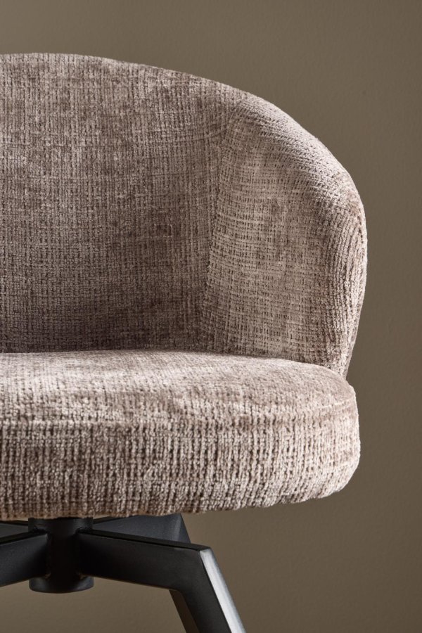 ACT NORDIC Darlene spisebordsstol, m. armln, drejefunktion, retur drej - stvbrun stof og sort stl