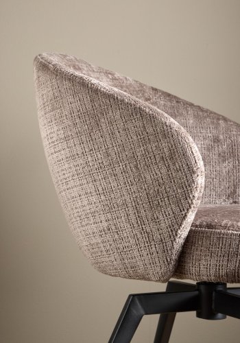 ACT NORDIC Darlene spisebordsstol, m. armln, drejefunktion, retur drej - stvbrun stof og sort stl