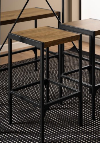 ACT NORDIC Bahamas barbord, m. 1 bnk, 2 stole og fodsttte - mat eg melamin/sort stl (120x60x105)