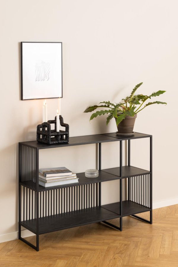 ACT NORDIC Strington reol, m. 2 hylder - mat sort Izmir ru melamin og mat sort stl