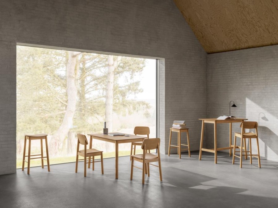 ACT NORDIC Barlow spisebordsstol - mat eg acryl lak egefiner og mat bejdset eg acryl lak gummitr