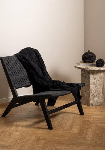 ACT NORDIC Carson loungestol - mat sort papirflet med vvet mnster og mat sort NC lak eg