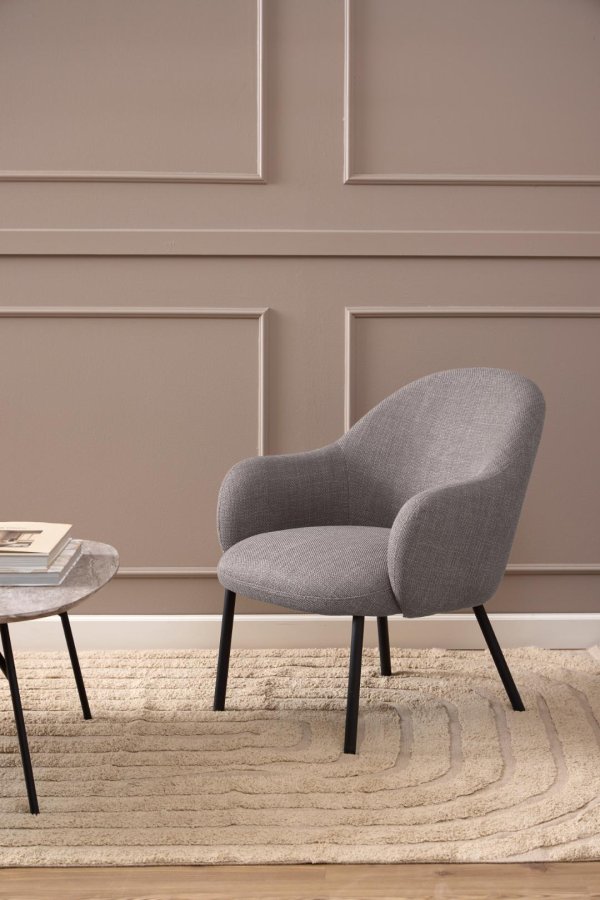 ACT NORDIC Spencer loungestol, m. armln - lys grbrun stof og sort stl