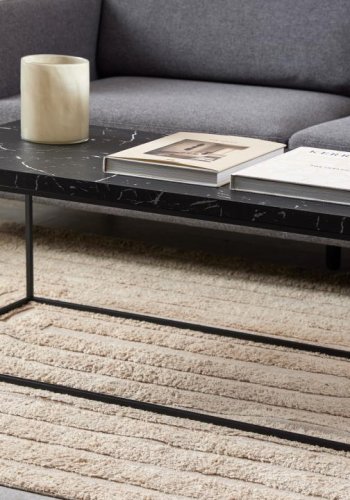 ACT NORDIC Barossa sofabord, rektangulr - sort marmor Marquina ru melamin og sort stl (110x55)