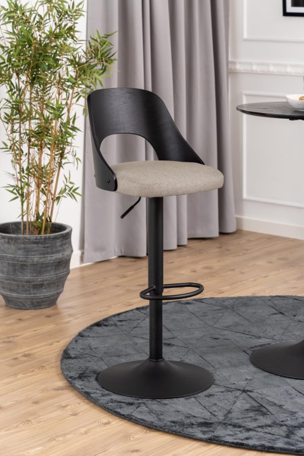 ACT NORDIC Lucy barstol, m. rygln, fodsttte, drejefunktion - sand stof og sort egefiner/stl