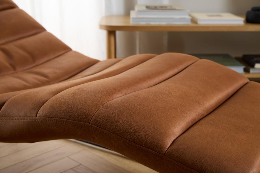 ACT NORDIC Chaplin chaiselong, m. horisontal syning - cognac mix stof og sort stl (63x156)