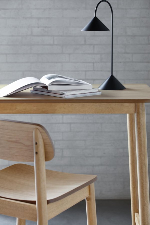 ACT NORDIC Barlow barbord, m. fodsttte - eg acryl lak egefiner og eg acryl lak gummitr (120x60)