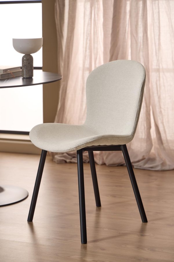 ACT NORDIC Esra spisebordsstol, Apia stof beige 453, Stel mat sort ru pulverlakeret stl med lynls, kasse 2 stk, kasse 3 af 3