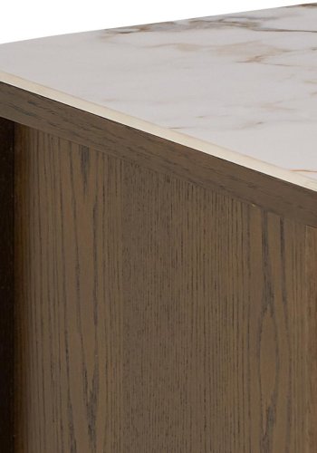 ACT NORDIC Southampton TV bord, Top creme poleret keramik, Ramme, 2 Dr, Hylde og Stel rg NC lak egefiner med organisk kant og bent rum, 120x40x45 cm