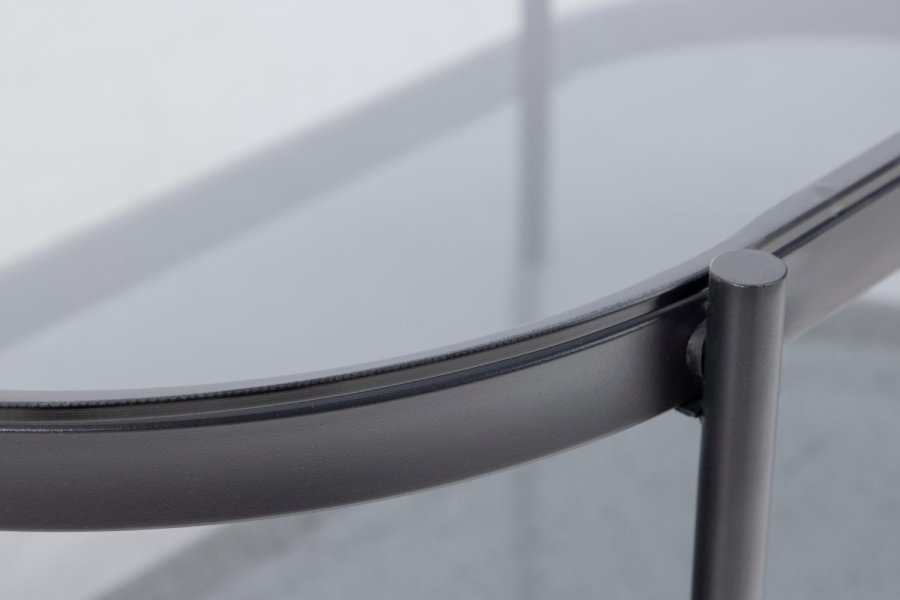 ACT NORDIC Bayonne sofabord, m. 1 hylde, oval - rgfarvet glas og sort metal (95x50)