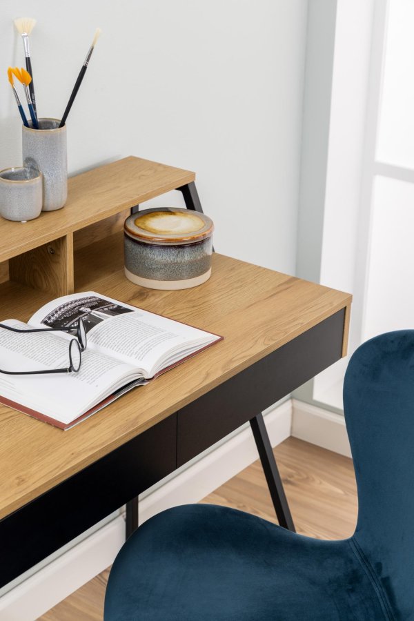 ACT NORDIC Reece skrivebord, m. 3 rum og 2 skuffer - natur/sort melamin og sort metal (100x50)