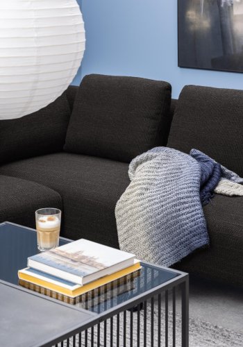 ACT NORDIC Strington sofabord, kvadratisk - sort marmormelamin/rgfarvet glas og sort metal (80x80)