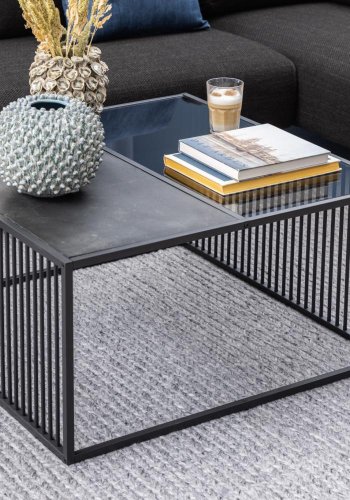 ACT NORDIC Strington sofabord, kvadratisk - sort marmormelamin/rgfarvet glas og sort metal (80x80)