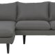 SOFAKONCEPT Cozy 2 pers. sofa, m. venstre chaiselong og 2 puder - mrkegr stof og sort bg