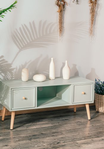 NORDLYS Akita TV-bord, m. 2 skuffer - grn tr (100x42)