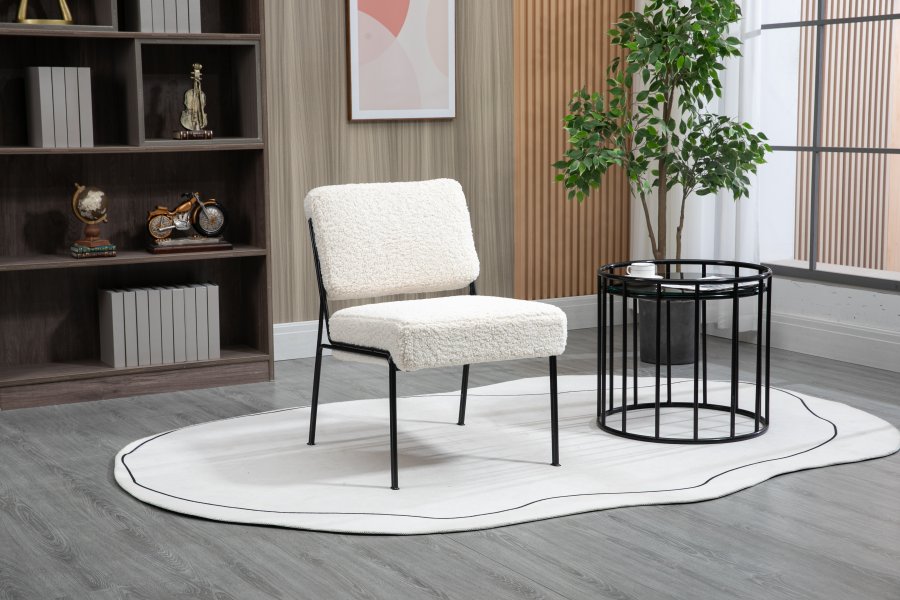 NORDLYS Nairobi lnestol - hvid stof og sort metal