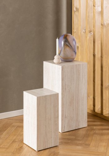 ACT NORDIC Dice pedestal, kvadratisk - beige travertinpapir (st af 2)