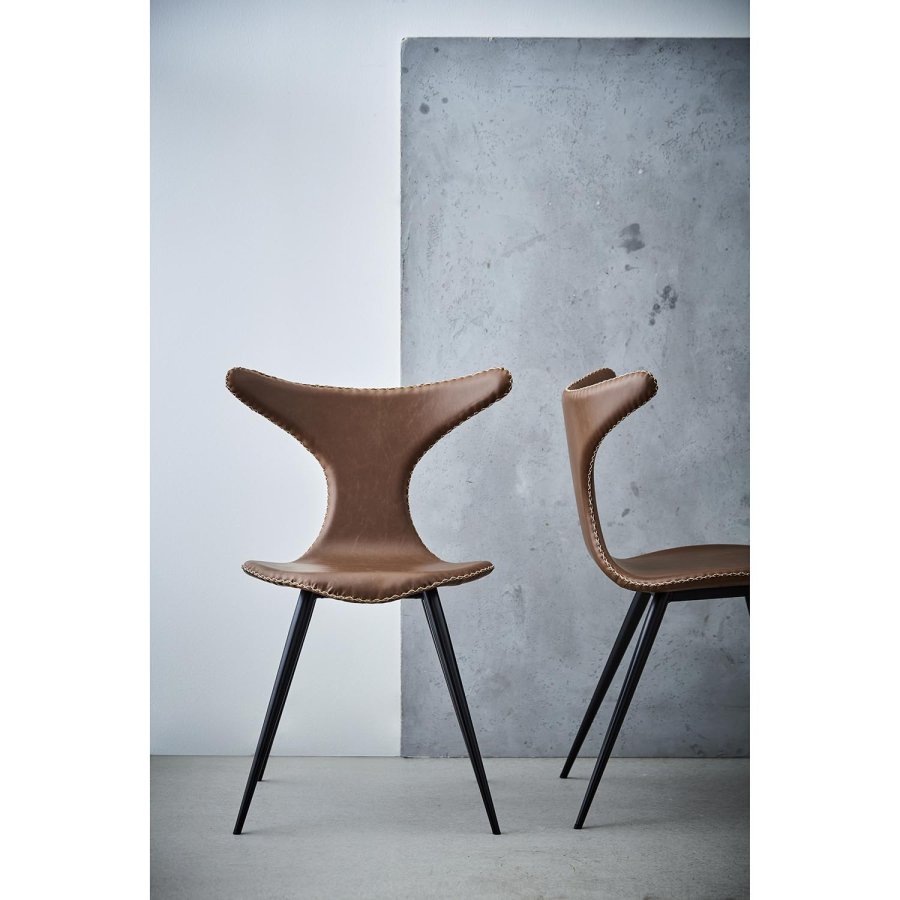 DAN-FORM Dolphin spisebordsstol - vintage sort kunstl�der og sort st�l