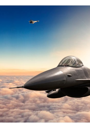 ARTGEIST - Fototapet med F16 jagerfly over skyerne - Flere strrelser