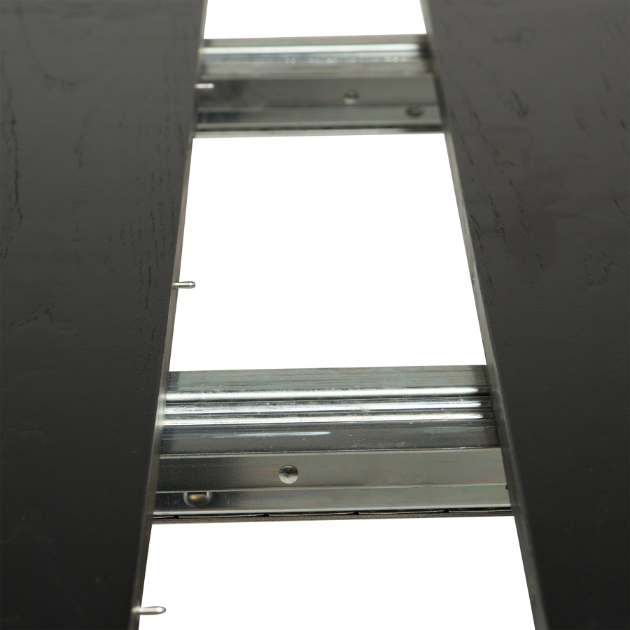 DAN-FORM ECLIPSE Spisebord Bordplade af sortbejdset ask, oval, med udtrk