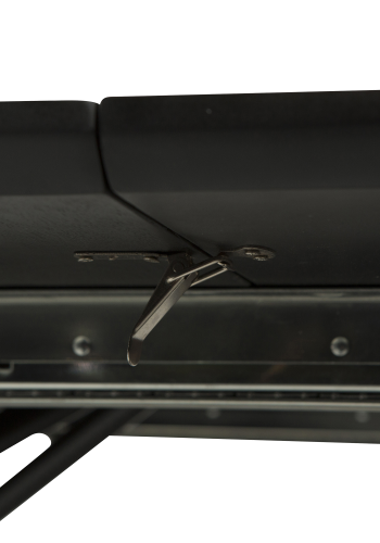 DAN-FORM ECLIPSE Spisebord Bordplade af sortbejdset ask, oval, med udtrk