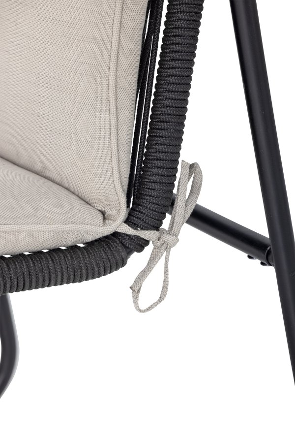 BLOOMINGVILLE Hampton udendrs loungestol, m. armln, hynder - akacietr og sort flettet snor/metal