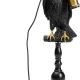 KARE DESIGN Animal Sitting Crow bordlampe - sort polyresin og guld aluminium (H:61cm)