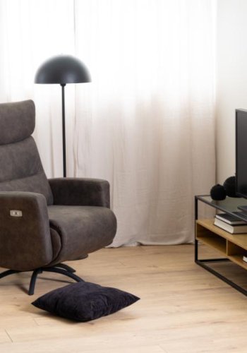 ACT NORDIC Kamares recliner, m. el, C stik, USB-A, drejefunktion - antracitgr stof og sort stl
