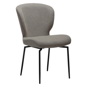 DAN-FORM GLORY Stol Pebble earth bouclé stof med sorte drejelige ben