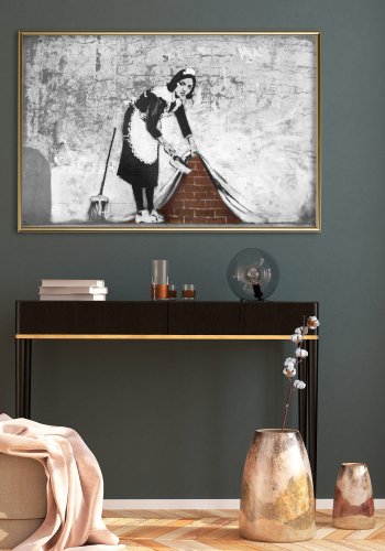 ARTGEIST Plakat med ramme - Banksy: Sweep it Under the Carpet