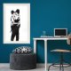 ARTGEIST Plakat med ramme - Banksy: Kissing Coppers I